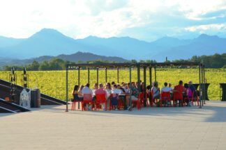 Aperitivo al Tramonto con vista sul Monte Rosa